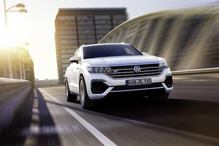  Volkswagen Touareg V6 TDI R-Line 2018 года  (WW) (фото 33 из 41)